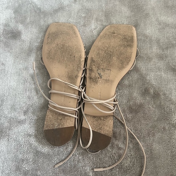 Gianvito Rossi Napa Ankle Tie Flat Sandals Beige - Picture 4 of 6